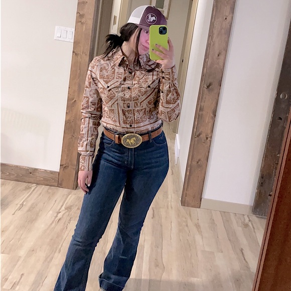 Meet your Posher, Kristen - Picture 1 of 1